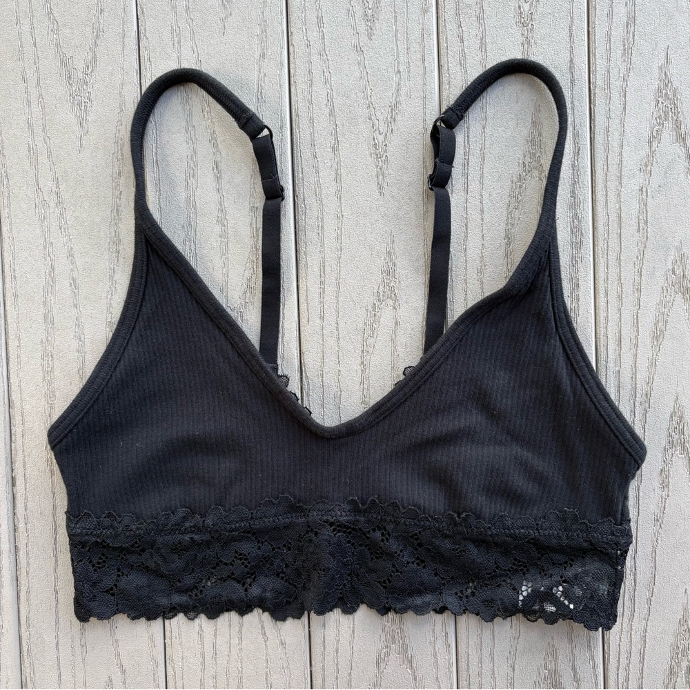 Aerie Black Ribbed Lace Trim Bralette